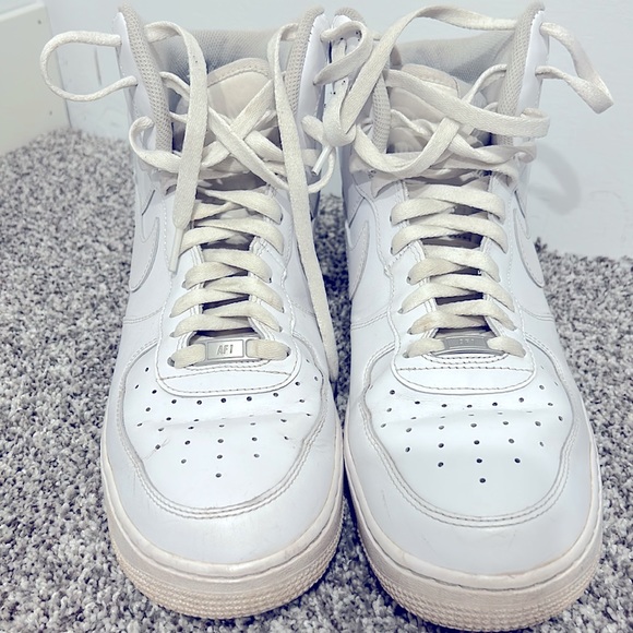White Nike Air Force High - Picture 2 of 3